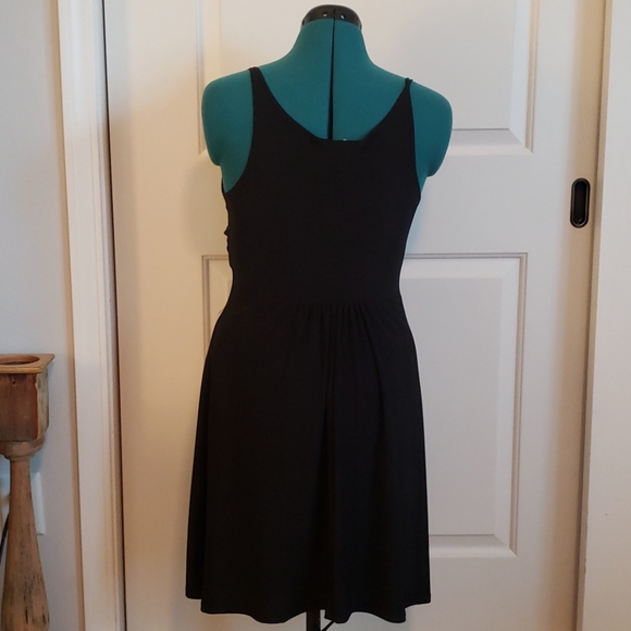 Black Dress - Picture 5 of 6